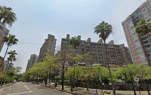 鳥松拍賣大樓-7