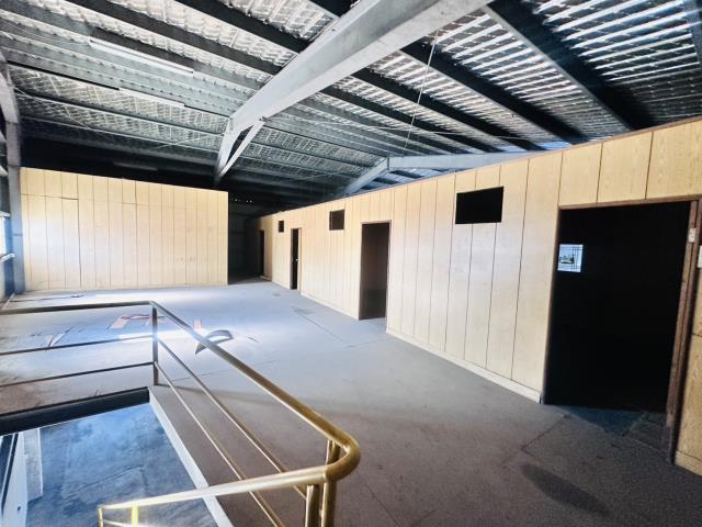 桃園龜山店面-2