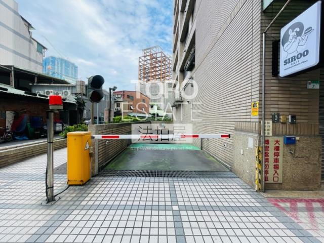 台北大同區法拍大樓-6