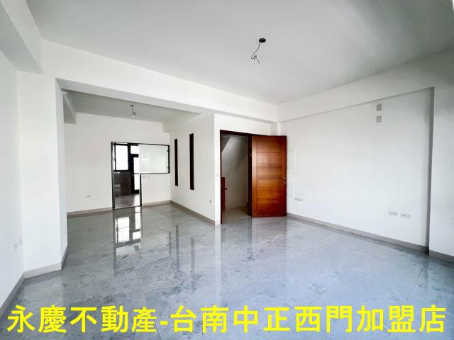 台南南區透天-8