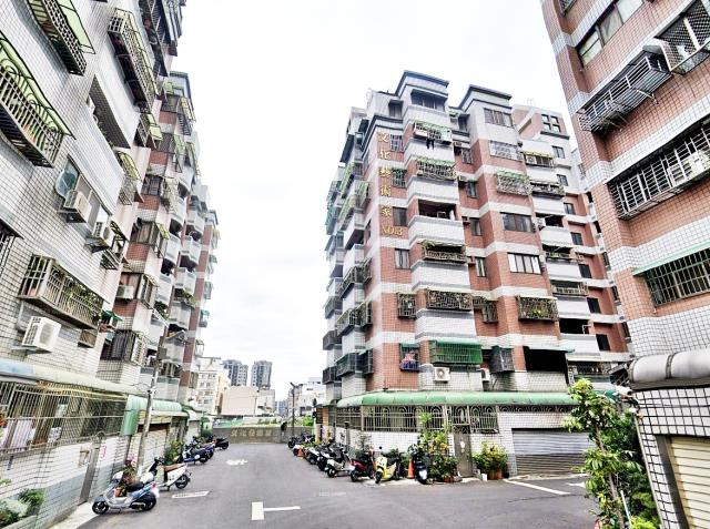 台南法拍華廈-3