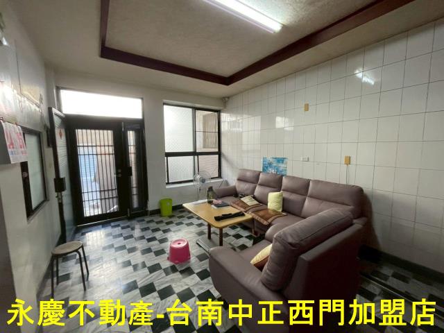 台南東區透天-2
