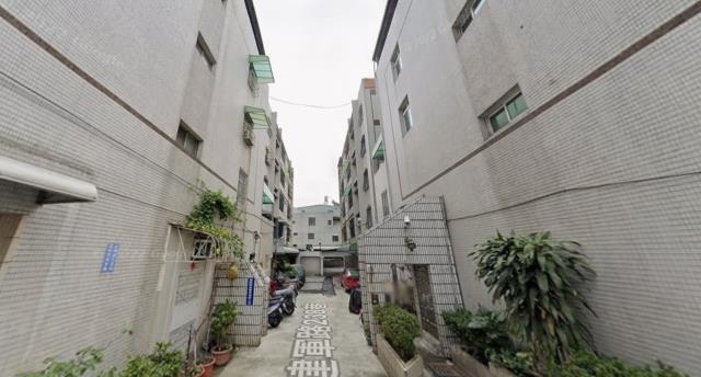 高雄苓雅法拍公寓-3