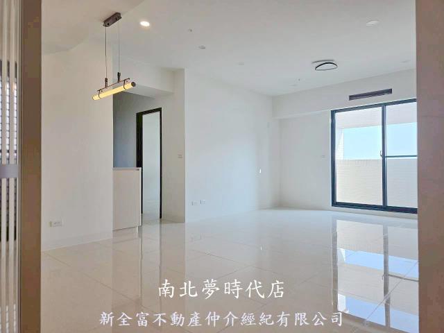 台南新市大樓-1