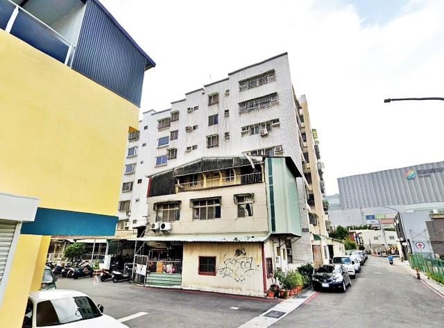 台南市東區裕農路三房