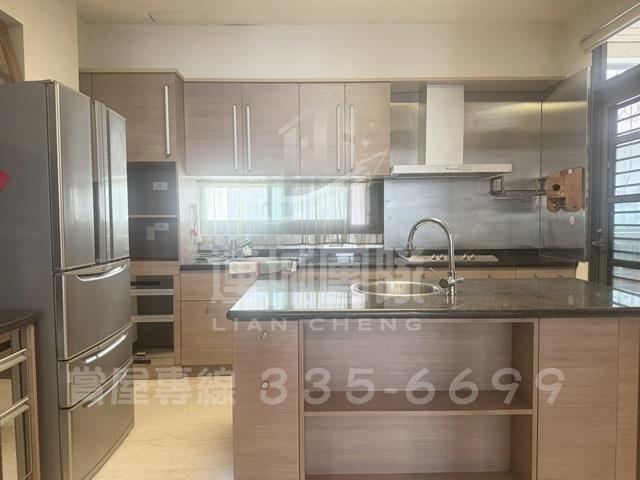 台南東區透天-10