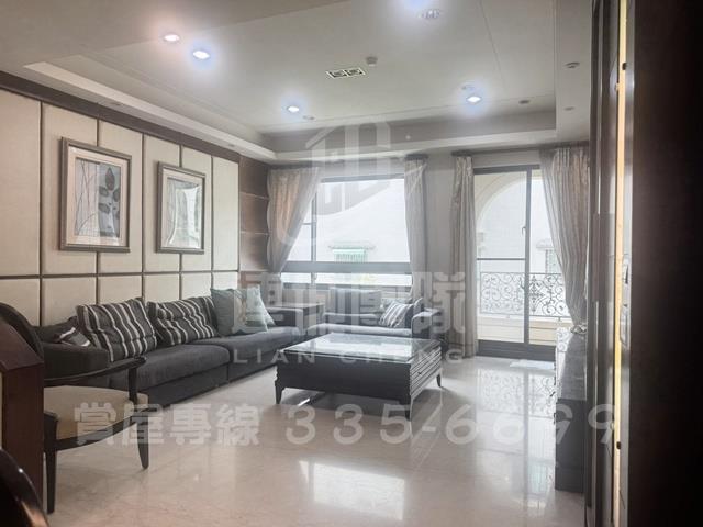 台南東區透天-1