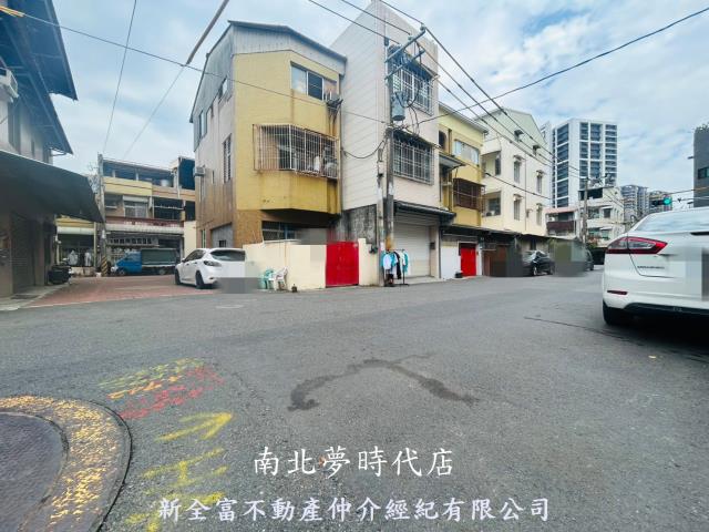 台南東區透天-1