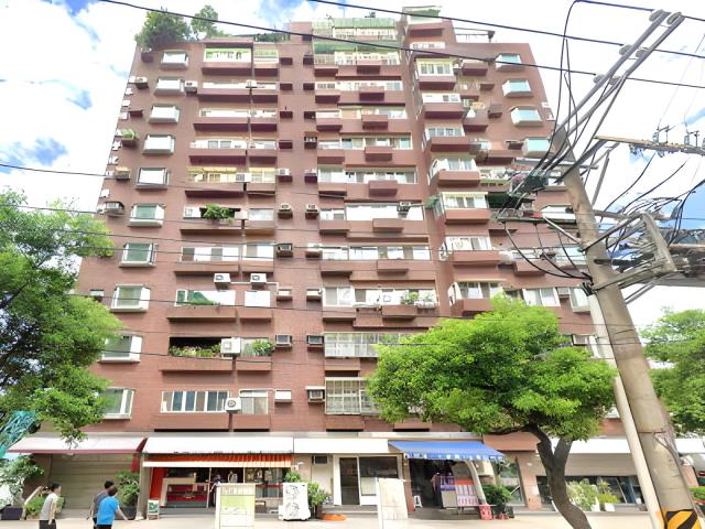 士林拍賣大樓-1