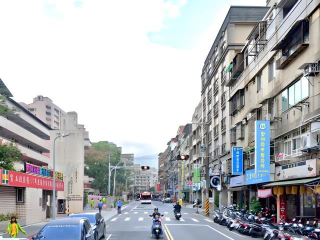 新北淡水法拍大樓-2