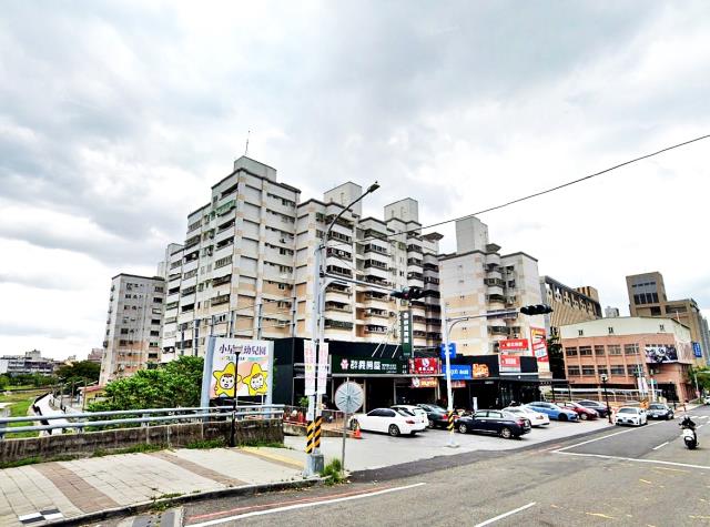 斗六市莊敬路國家大第