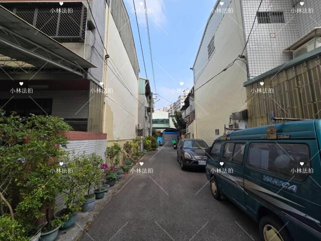 潭子法拍透天-1