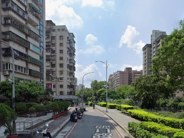 新北新莊法拍大樓-7