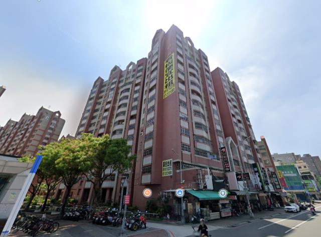 高雄鳳山法拍大樓-4