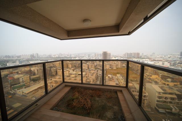 高雄仁武大樓-4