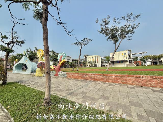 台南安平透天-12