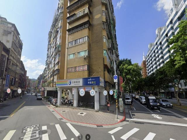 台北信義區拍賣大樓-1