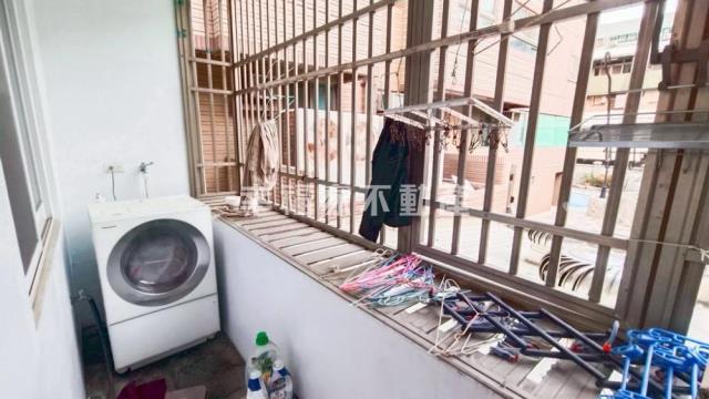 台南東區店面-8