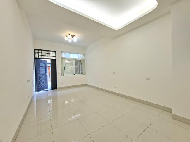 高雄苓雅透天-2