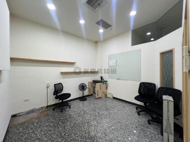 高雄苓雅透天-5