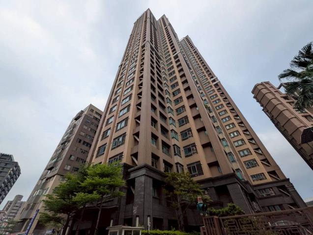 新北三重拍賣大樓-1