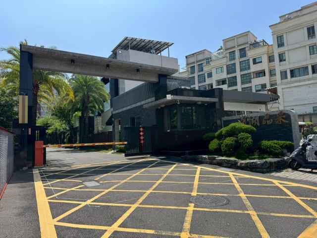 高雄鳥松透天拍賣-7