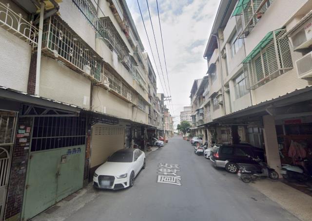 高雄鳳山拍賣公寓-7