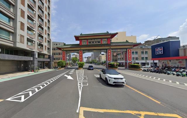 鹽埕拍賣大樓-5