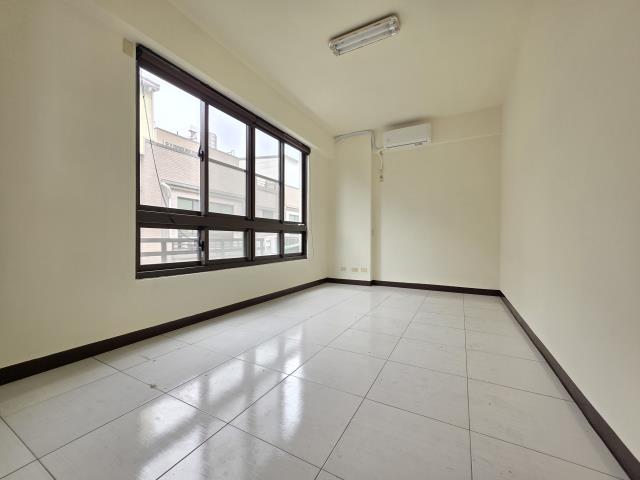 台南安平透天-7