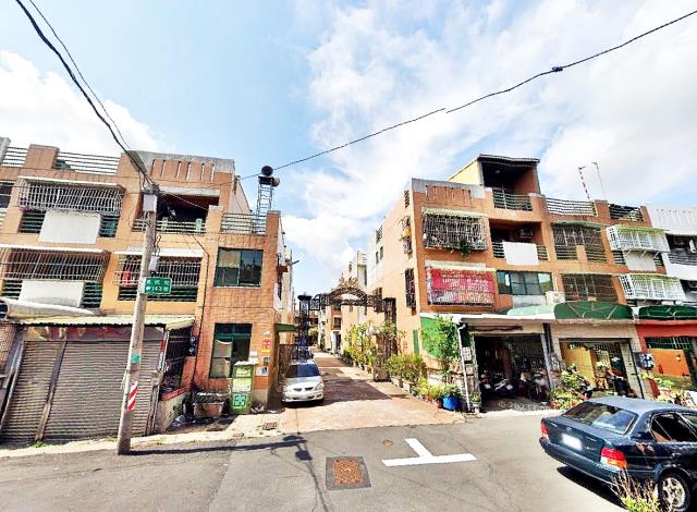 新營區南紙街透天