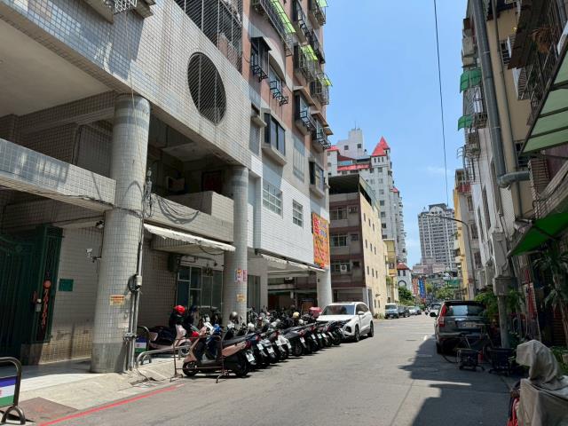 三民區法拍大樓-5