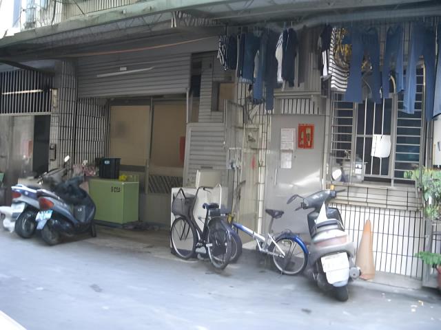 蘆洲公寓法拍-4