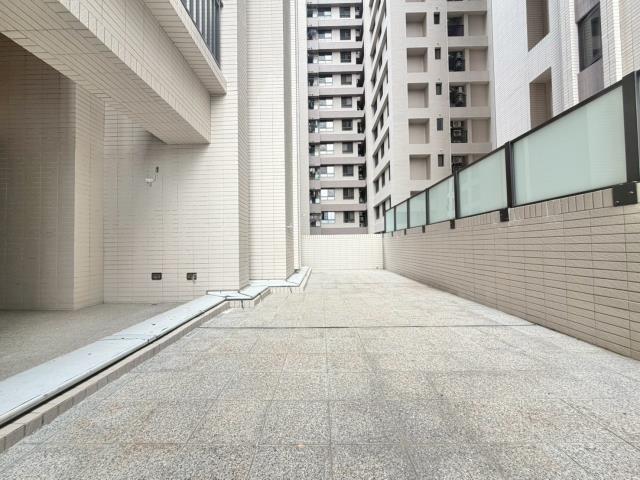 台中南屯華廈-4