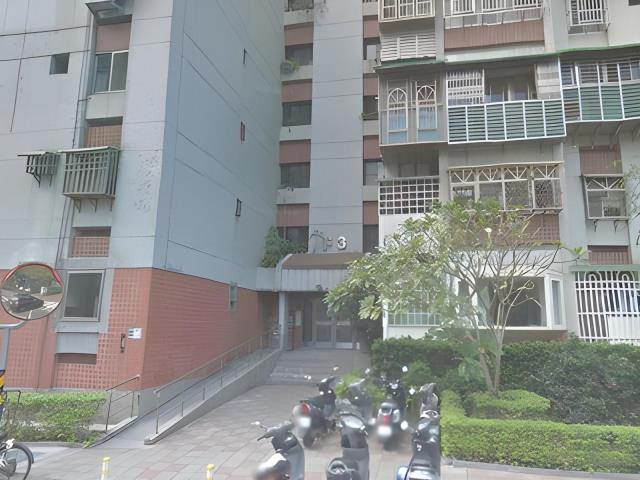 台北內湖華廈法拍-4
