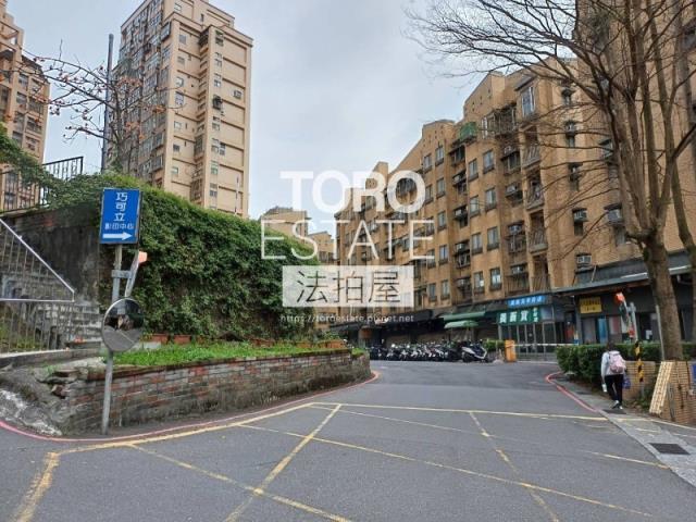 新北淡水大樓法拍-8