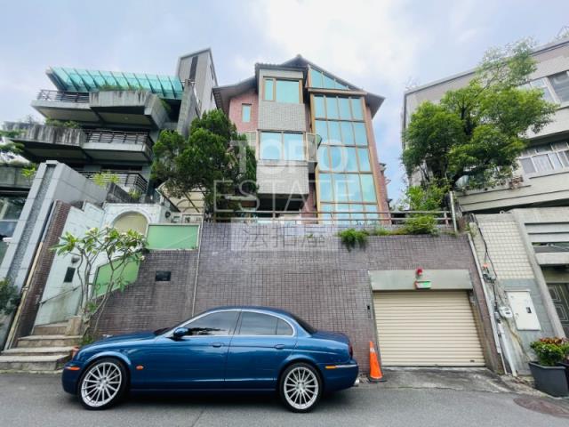 台北內湖公寓法拍-1