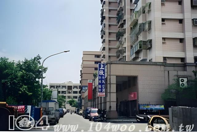新北板橋大樓法拍-3