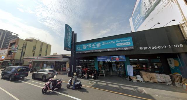 台南新營透天法拍-5