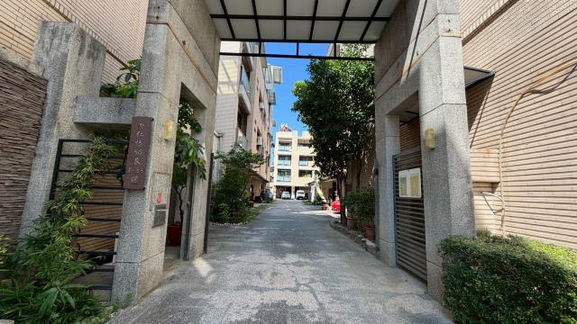 仁武法拍透天-6