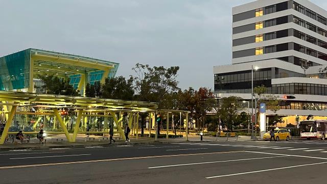 高雄岡山拍賣透天-6