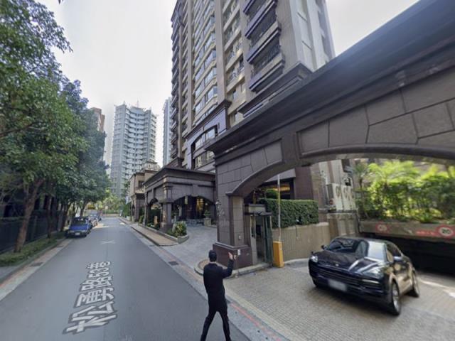 台北信義區拍賣大樓-4