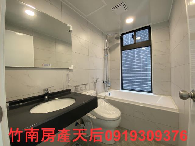 苗栗竹南大樓-7