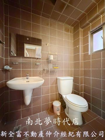 台南北區店面-12