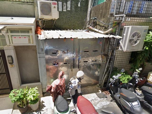 鳳山公寓法拍-2