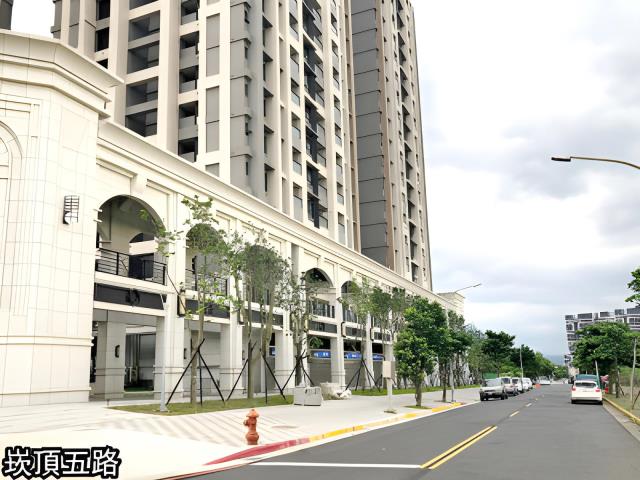 新北淡水大樓拍賣-3