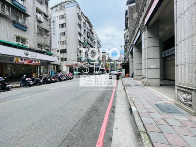 板橋拍賣大樓-8