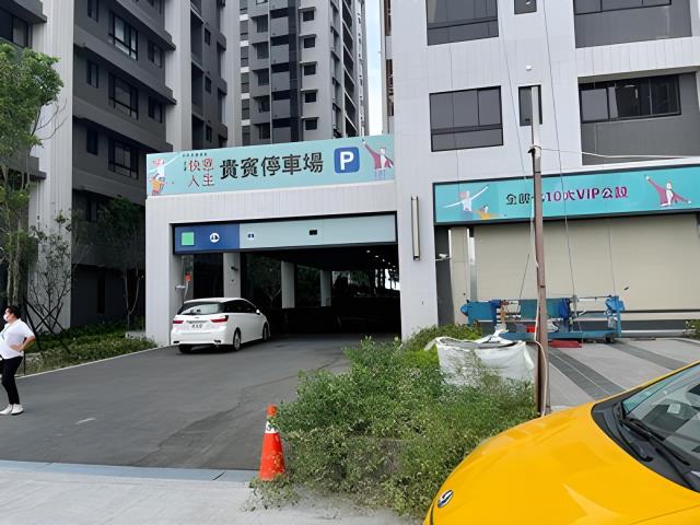 新北八里法拍大樓-6