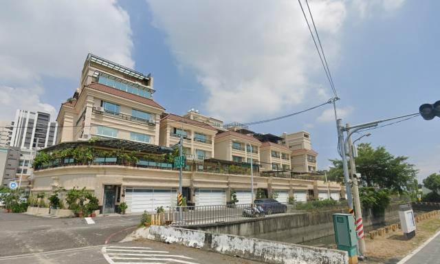 高雄鳳山透天法拍-6