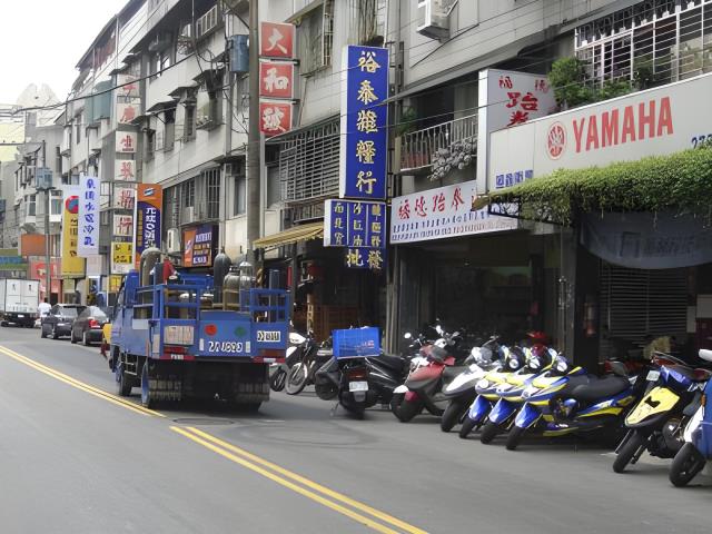 台北南港拍賣公寓-2