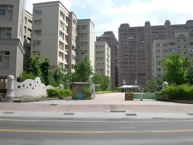 五股法拍大樓-3